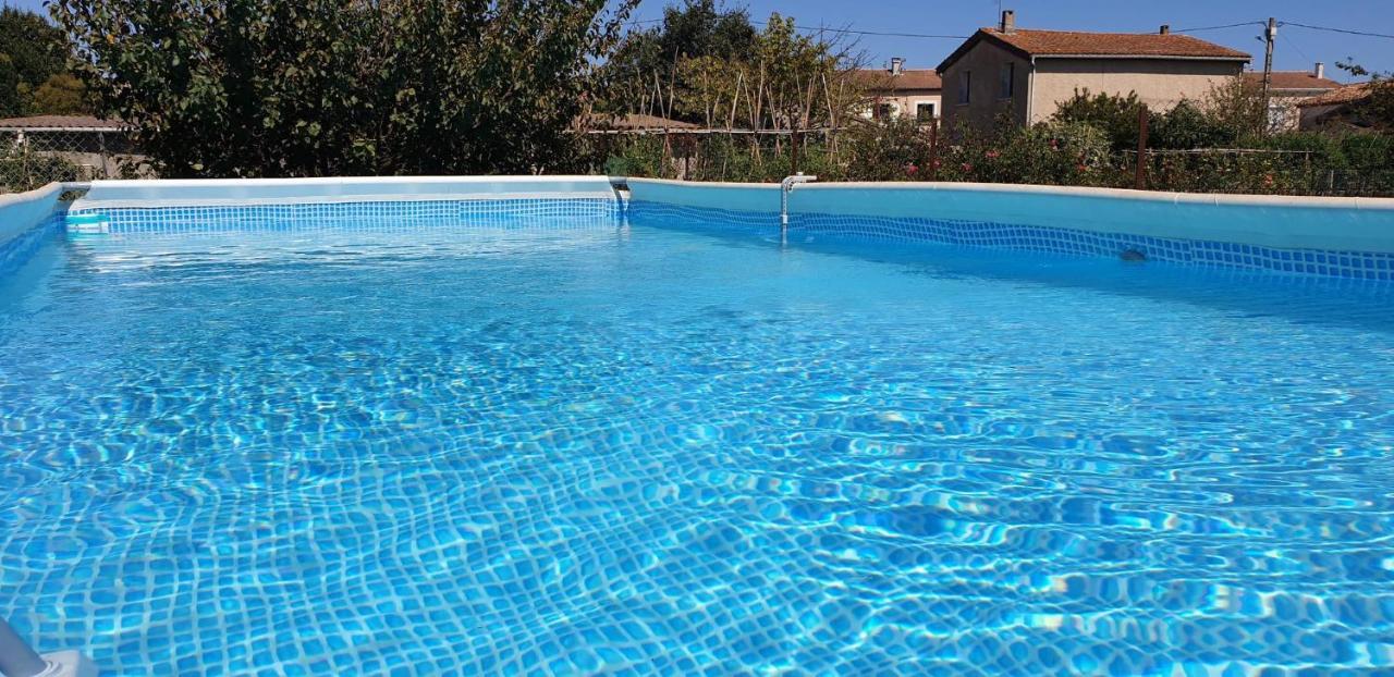 Location Saisonniere Apartment Coursan Exterior foto