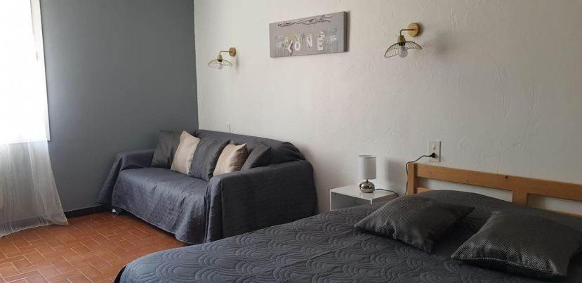 Location Saisonniere Apartment Coursan Exterior foto