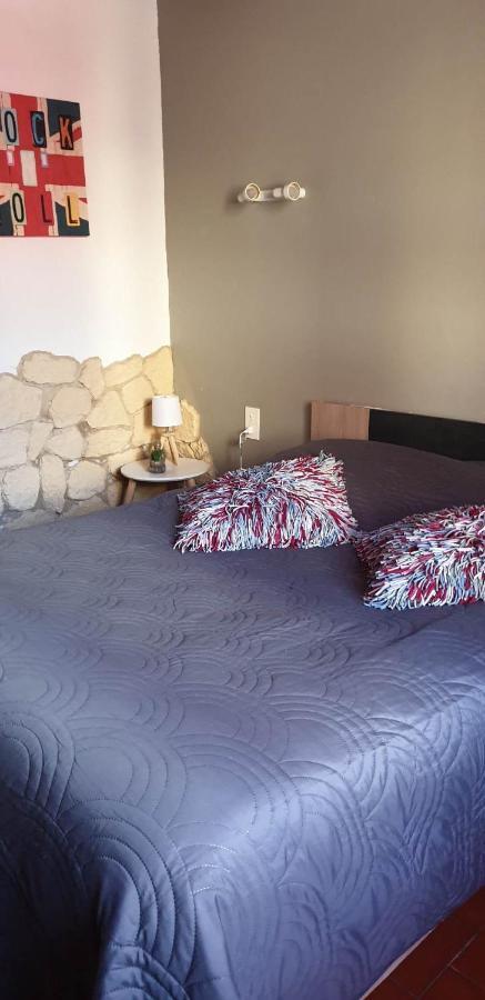 Location Saisonniere Apartment Coursan Exterior foto