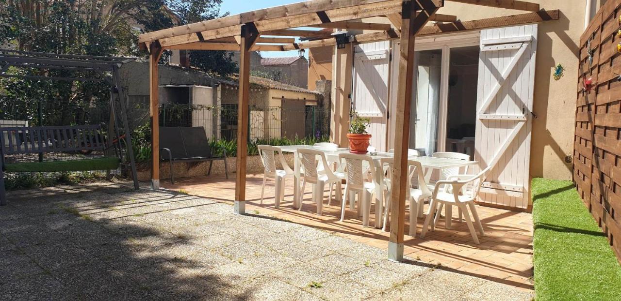 Location Saisonniere Apartment Coursan Exterior foto